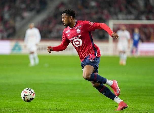 法甲中游与上游对决！南特主场迎战里尔，欧战冲击队能否拉开积分差距？